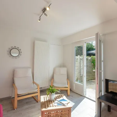 Les Mats-2 By Interhome